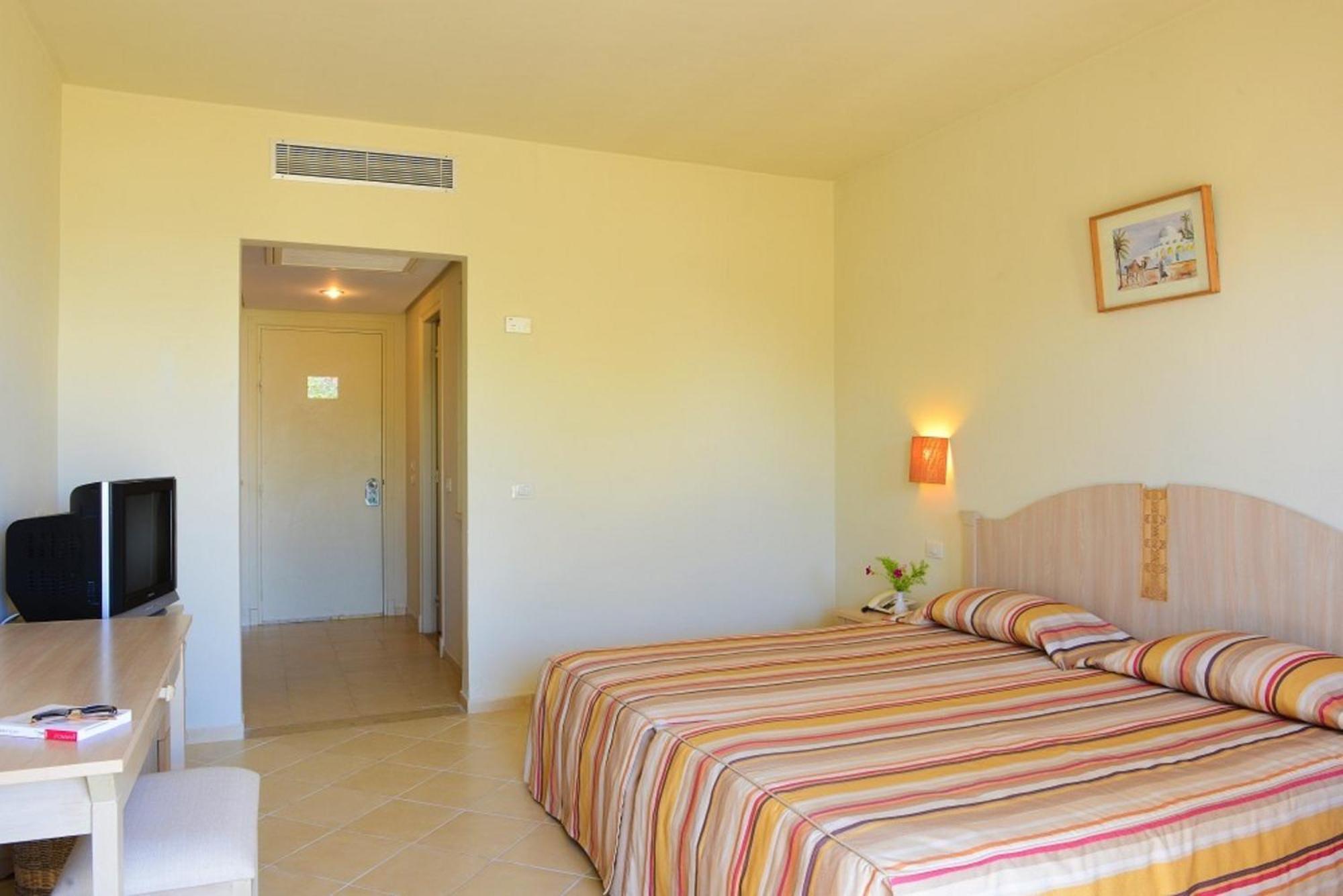 Hotel Meninx Djerba Triffa ภายนอก รูปภาพ